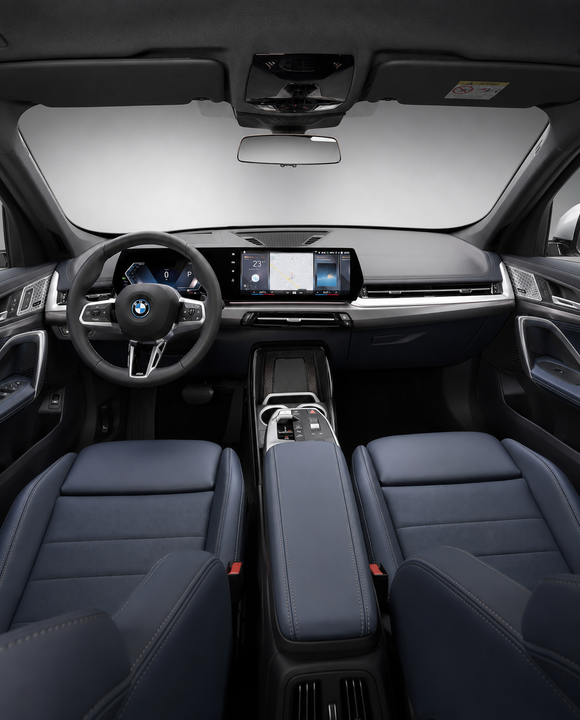 BMW X1 U11
